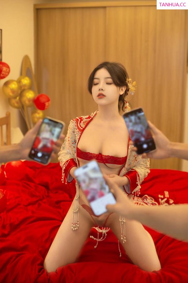 豆瓣酱  [XiuRen]高清写真图 2024.06.28 No.8780 豆瓣酱 新娘服饰第43张图片